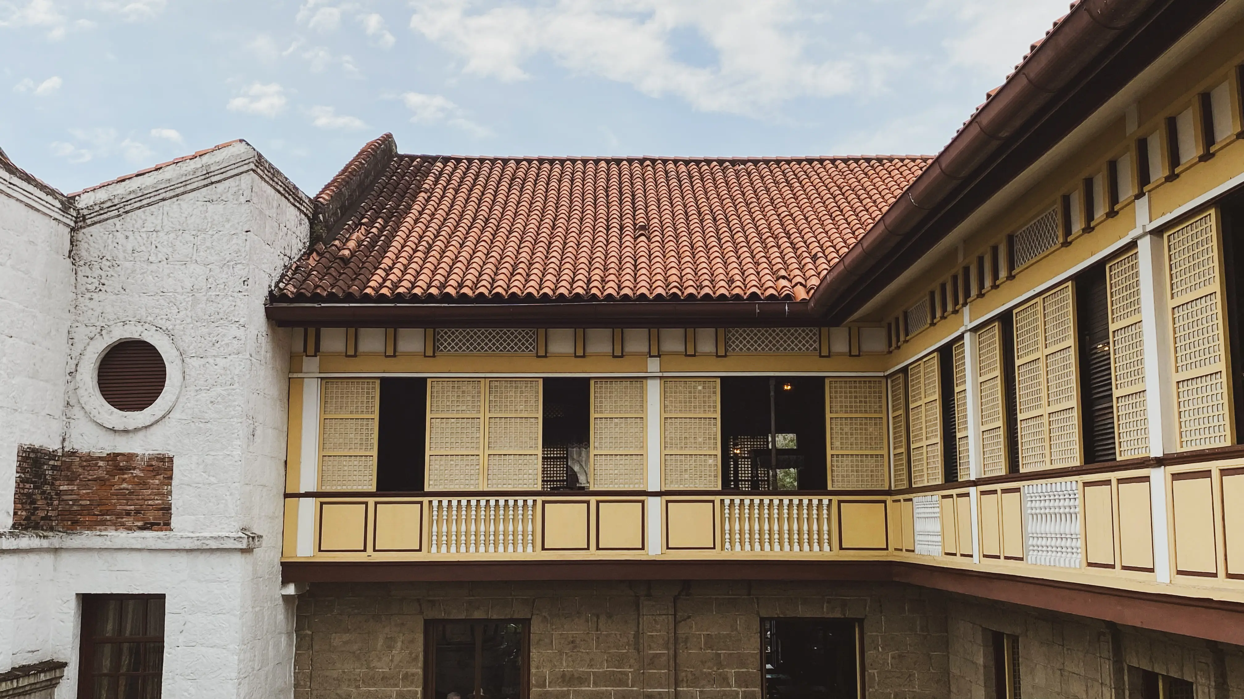 Walking Through History, Seeing Through Art